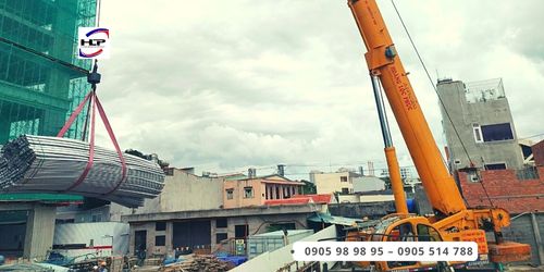 Dịch vụ cẩu vật nặng lên cao